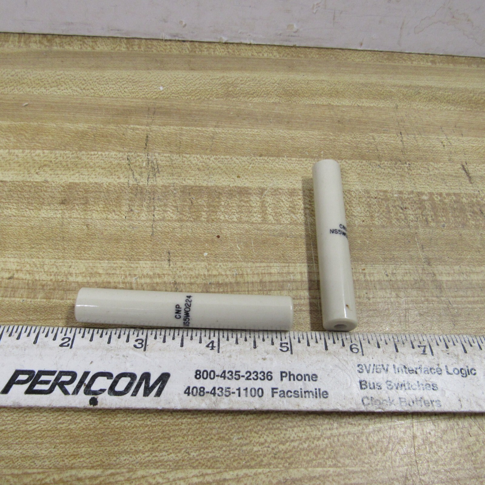Insulator STAND OFF  3 in long 1/2 in dia Lot of 2 HAM RADIO