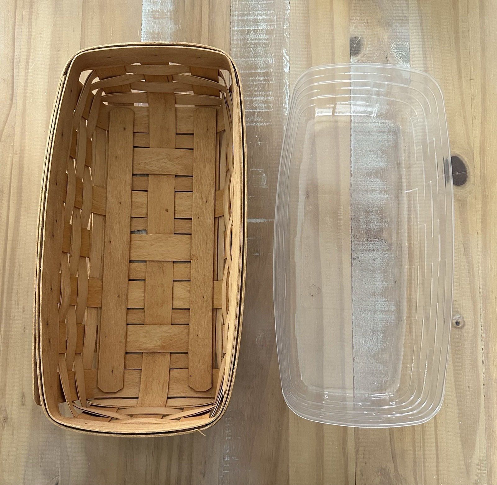 1995 Longaberger Bread Basket with Protector 14.5” X 7.75”