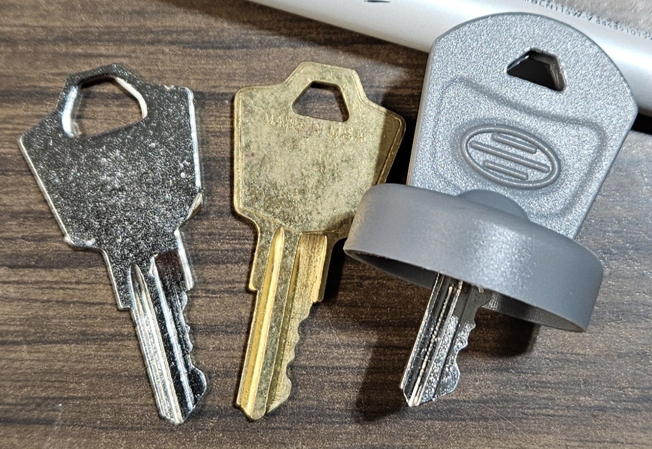 1 Key for Golden Companion GC240/GC340/GC440 Scooters Models 2013 and Later #610