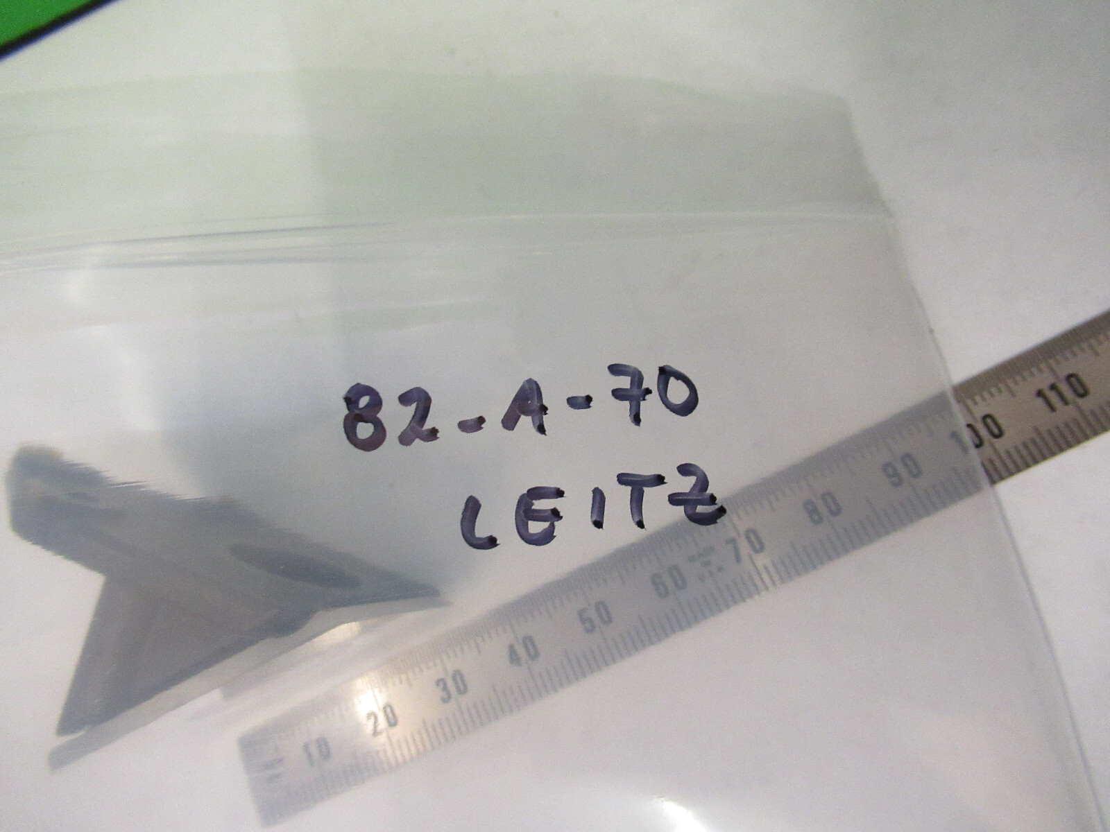 LEITZ WEZLAR BEAM SPLITTER OPTICS MICROSCOPE PART AS PICTURED 82-A-70
