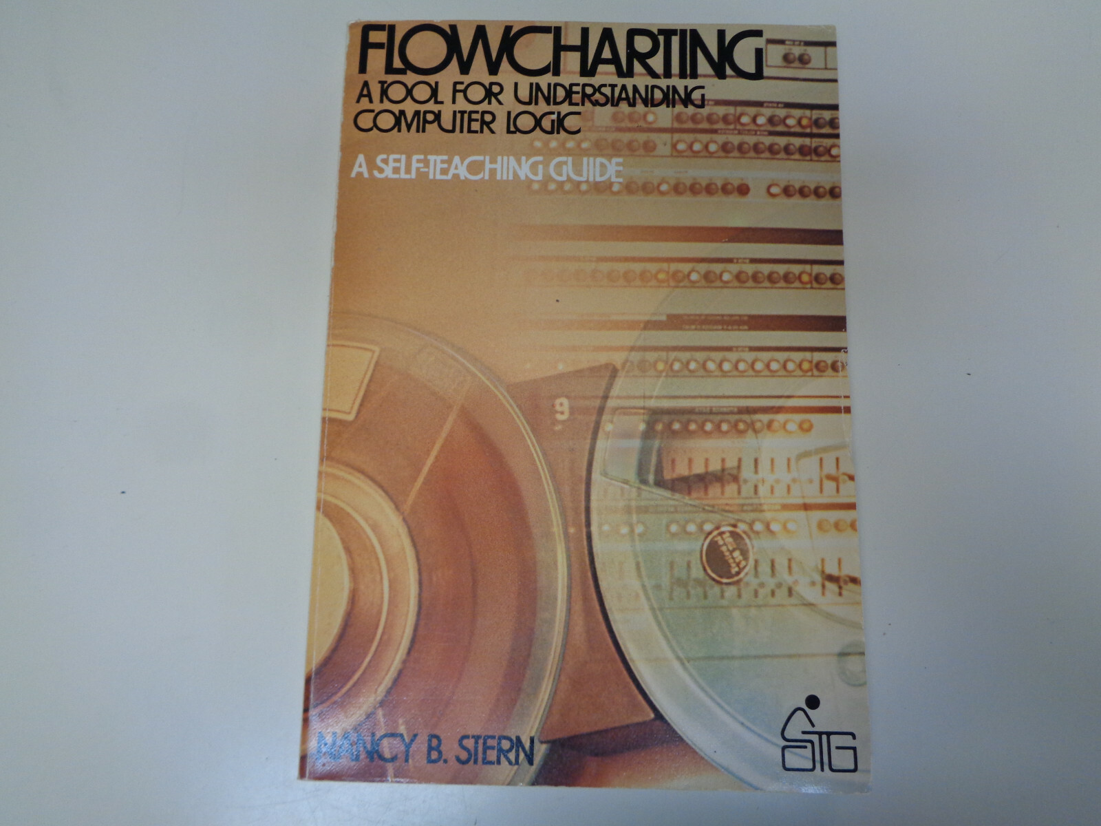 Flowcharting – A Tool for Understanding Computer Logic 1975 Self Teaching Guide