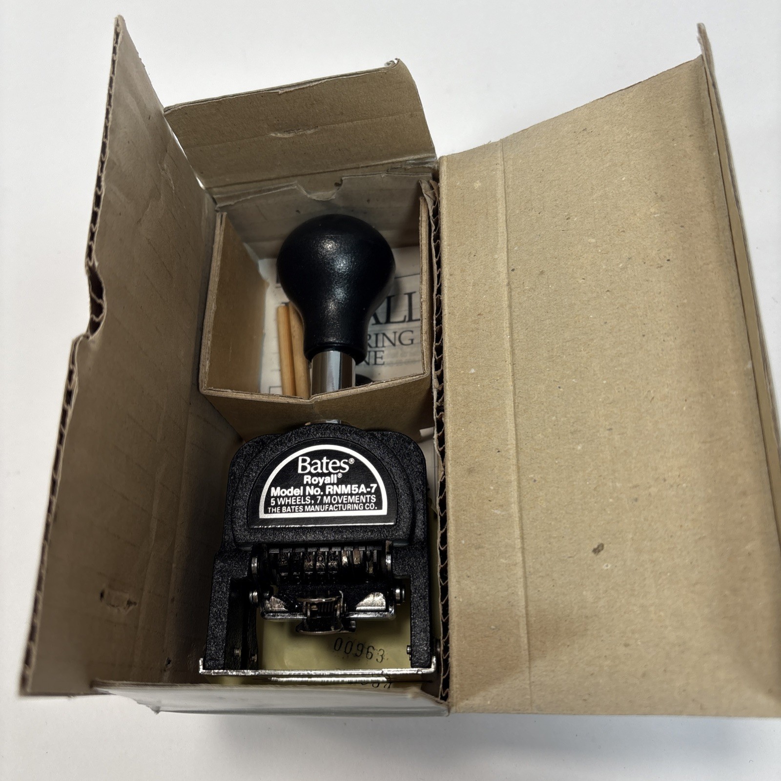 Bates Royall RNM5A-7 Automatic Numbering Machine Ink Stamp Complete In Box