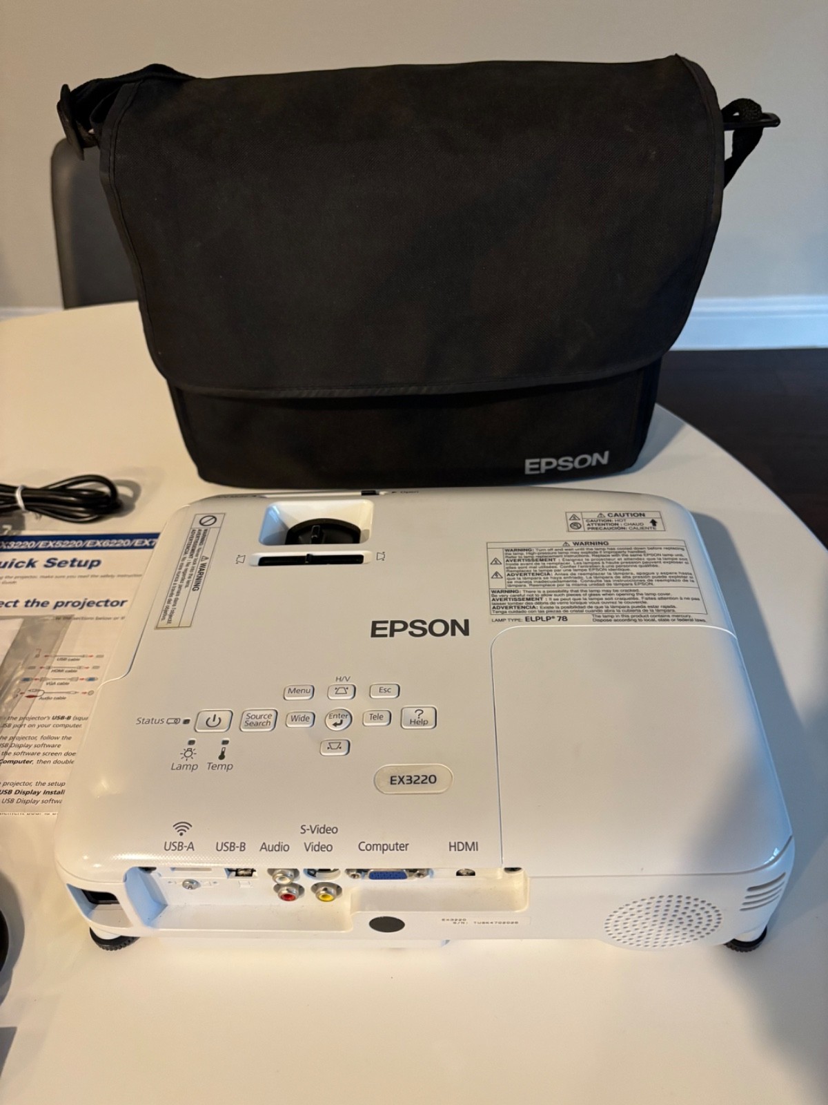 Epson EX3220 SVGA Tri-LCD Projector 3000 Lumens with Only 51 Lamp Hours!