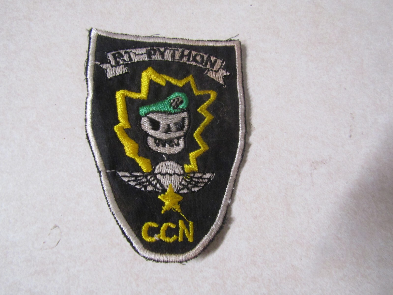 MILITARY PATCH SEW ON OLD VIETNAM ERA SPECIAL FORCES RECON TEAM RT PYTHON CCN