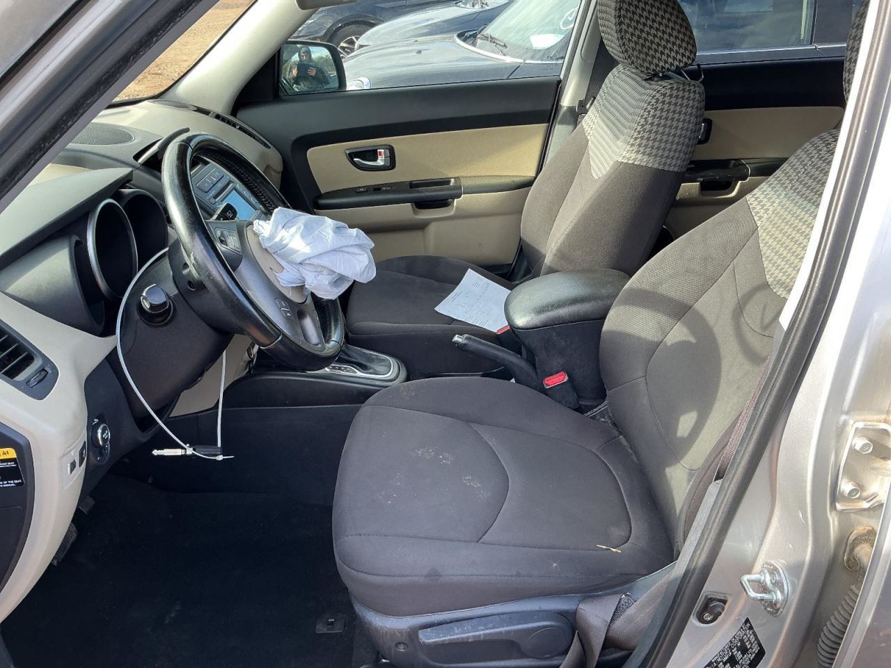 SOUL 2013 Glove Box 4910648