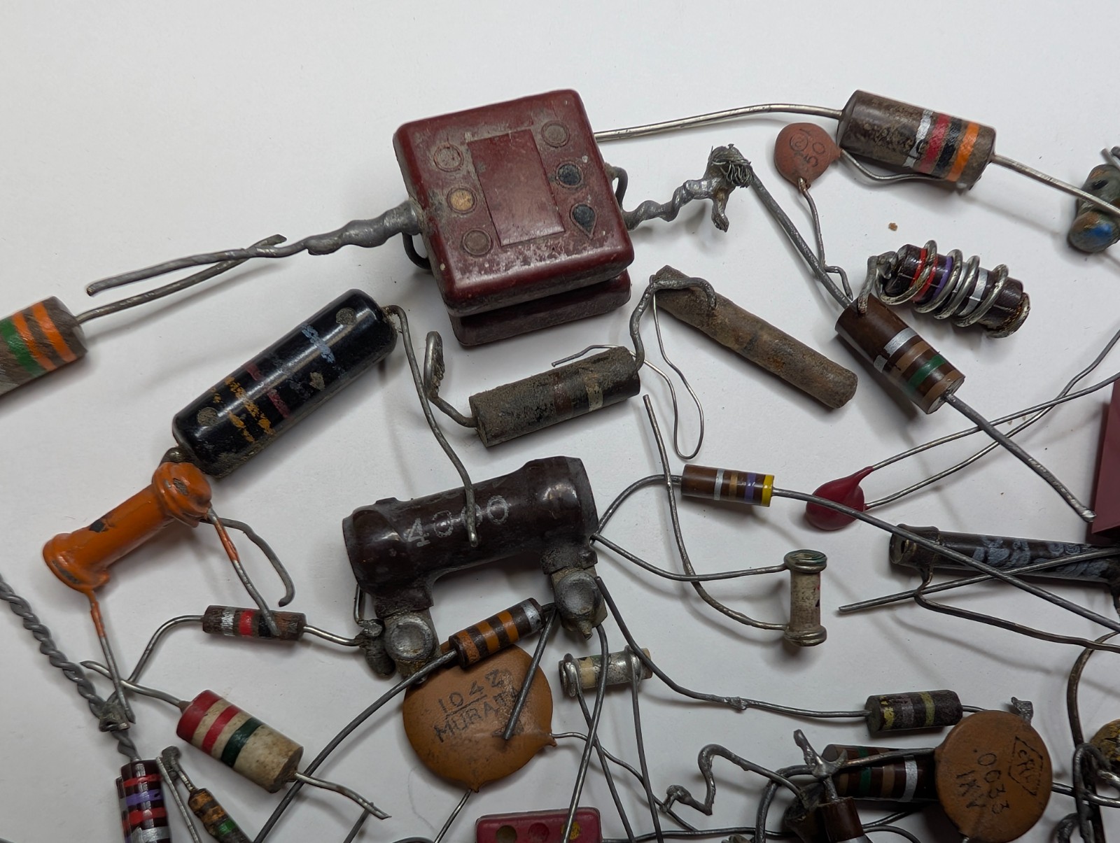 x60 LOT Mixed Vtg Electronic Components Resistors Capacitors Radio Repair Parts
