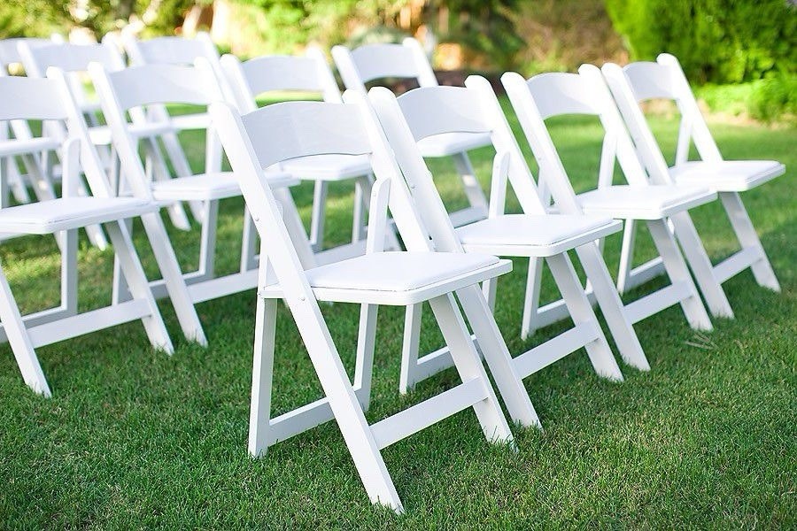 MKY White Resin Folding Chairs 4 PCS/CTN Event Banquet Restaurant Seating