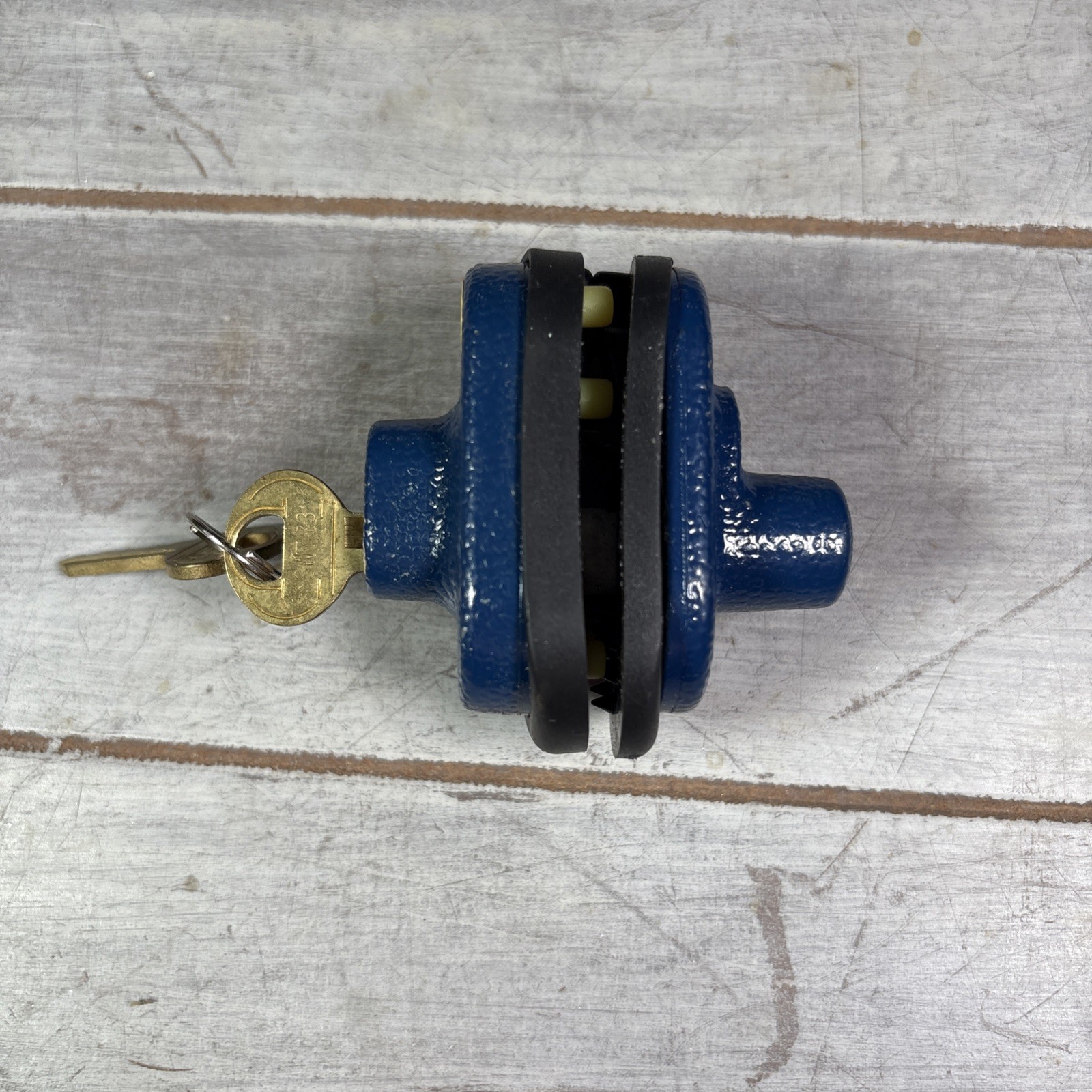Master Lock Blue, Keyed Firearm Trigger Lock, Pre-Owned