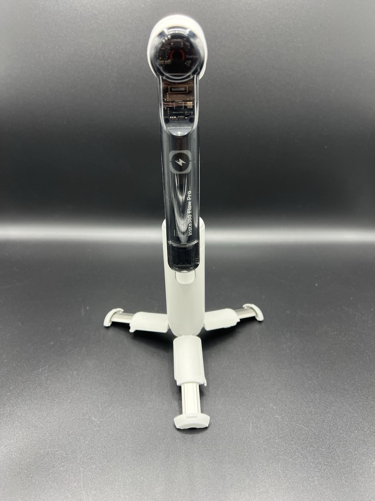 Insta360 Flow Pro AI-Powered Smartphone Gimbal Stabilizer - 🚨 FREE SHIPPING! 🚚