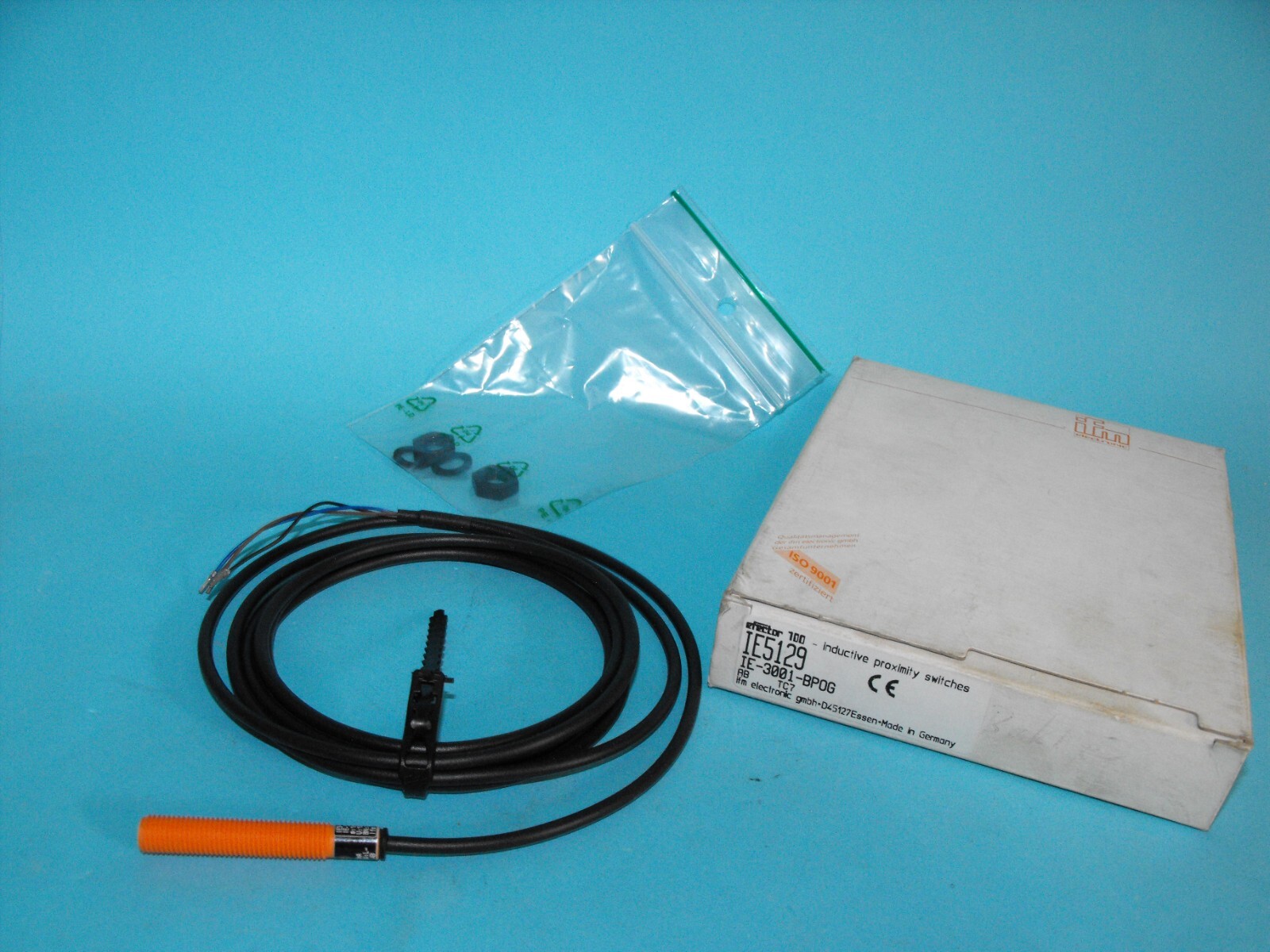 IFM IE5129.IE-3001-BPOG.Proximity Sensor 10...30 DC.EFECTOR 100.NEW.