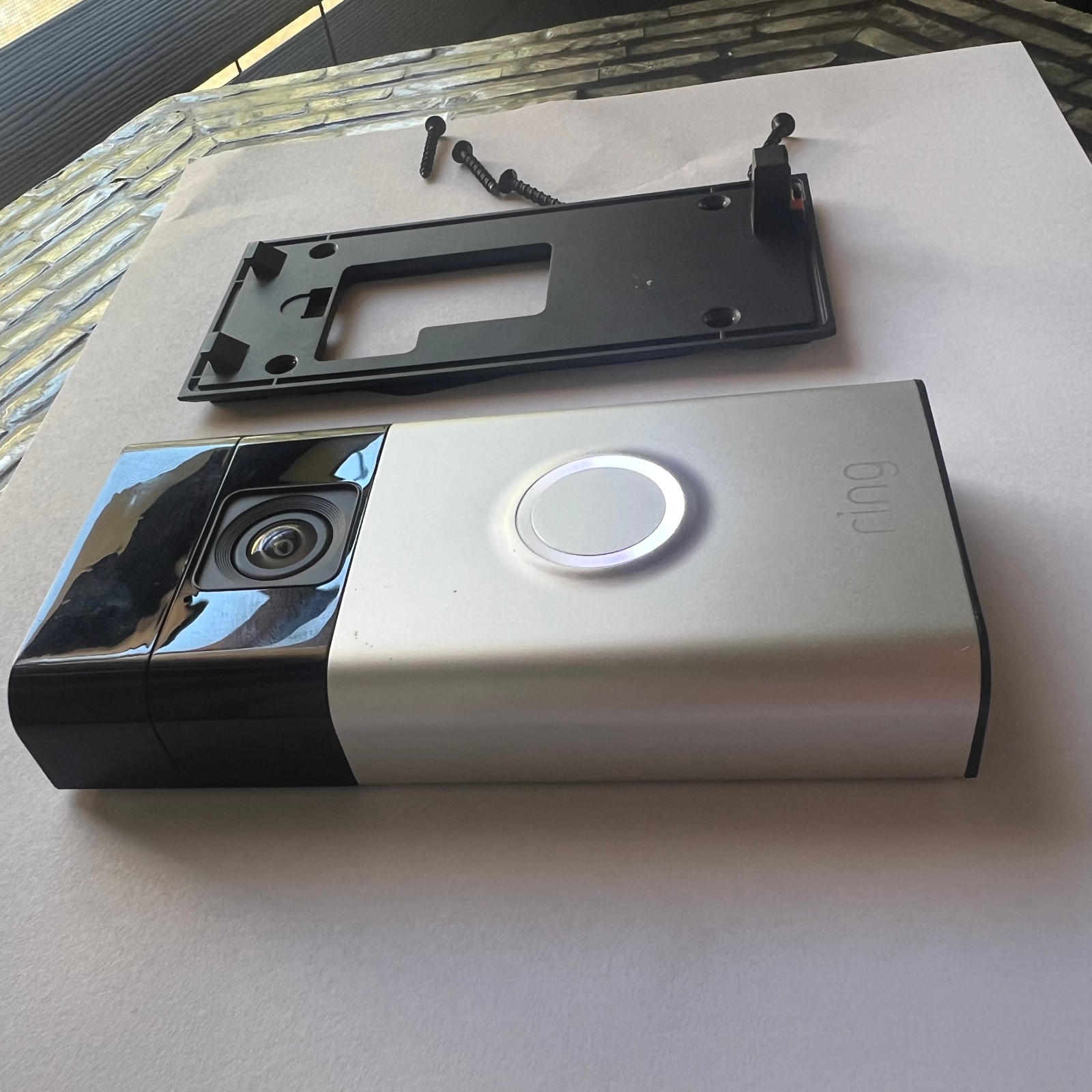 Ring Wireless Battery Video Doorbell - 5F97F2 - Lightly Used W Hardware/Cable