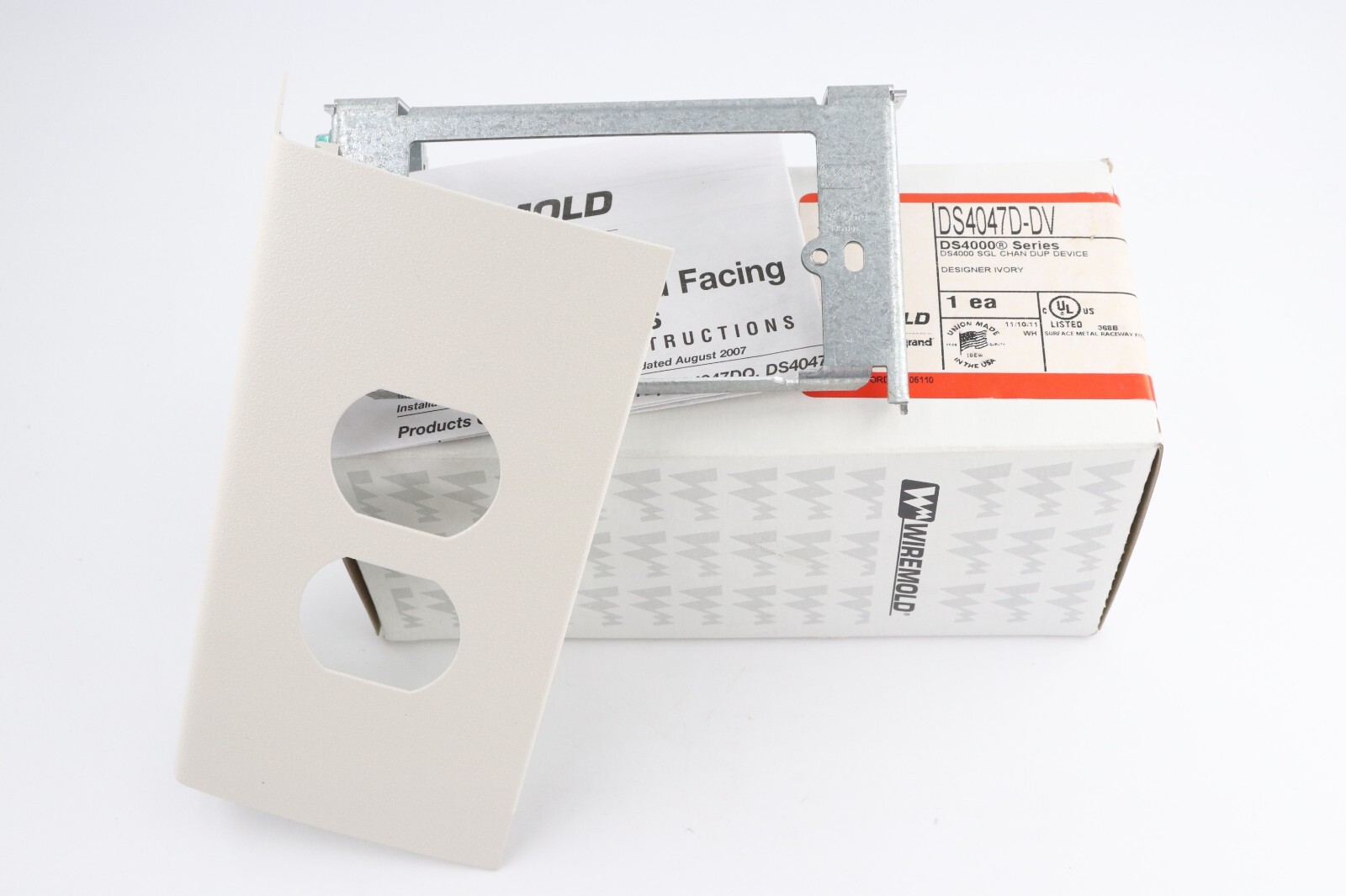 WIREMOLD	DS4047D-DV DS4000 RACEWAY SINGLE CHANNEL DUPLEX DEVICE, DESIGNER IVORY