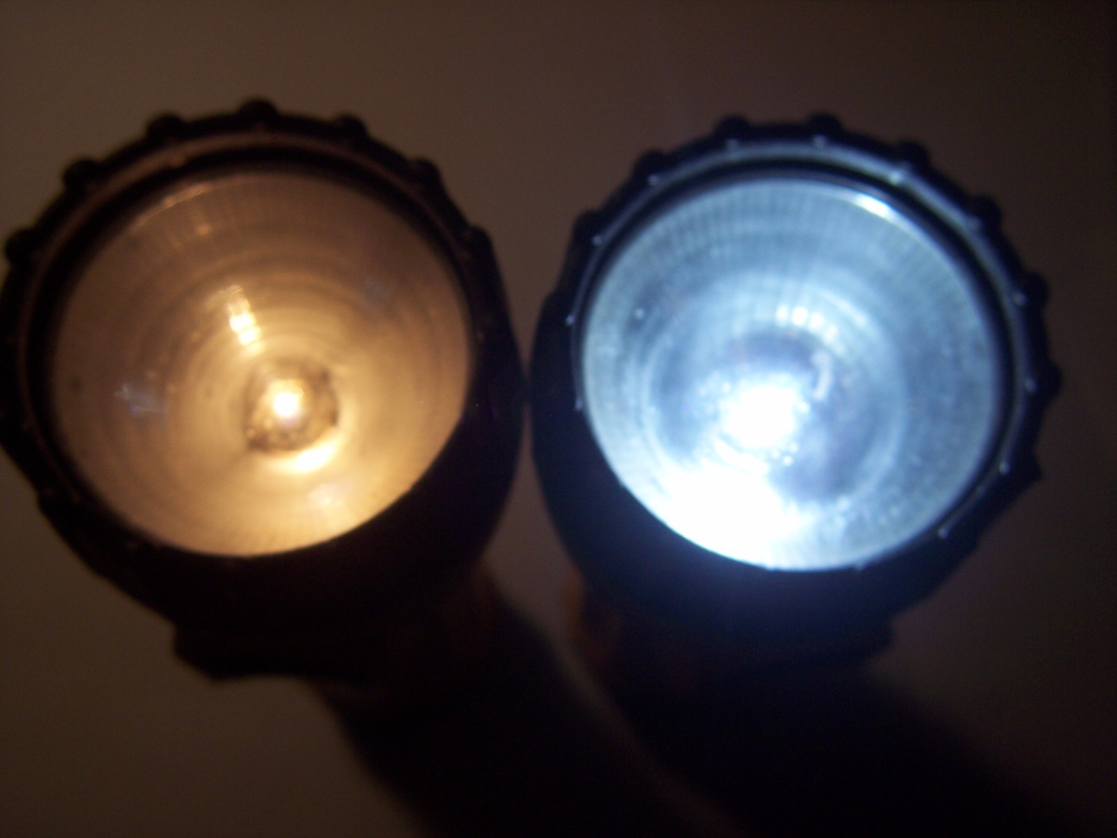 1.0W - LED Upgrade E10 Bulb boost dc/dc for (1 to 6) Cell Flashlight 0.31A 1-9V