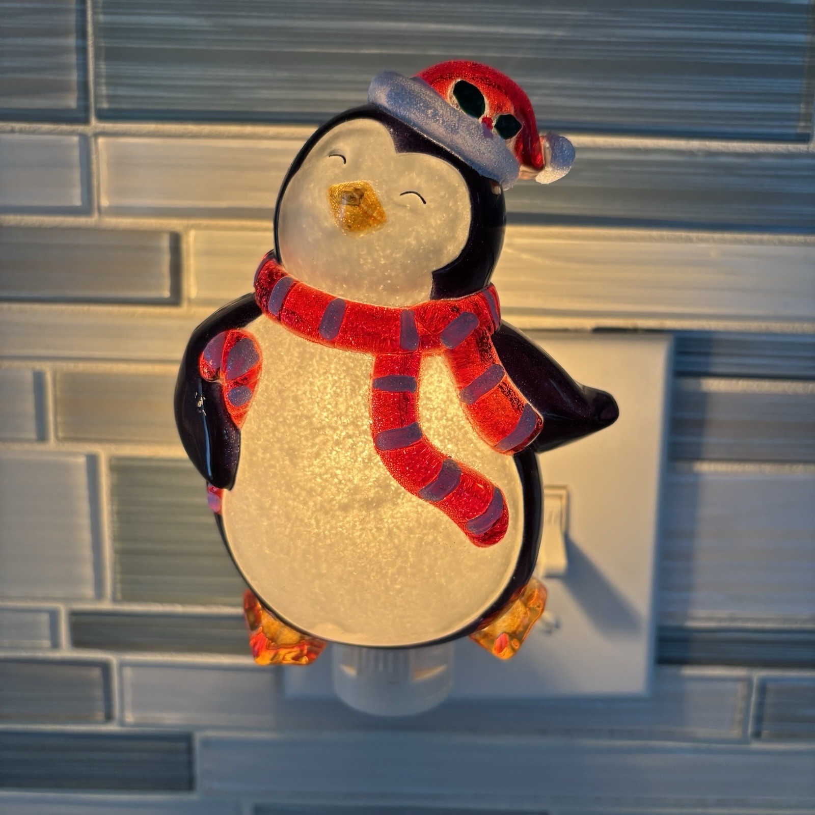 Mission Gallery Penguin With Santa Hat Christmas Night Light