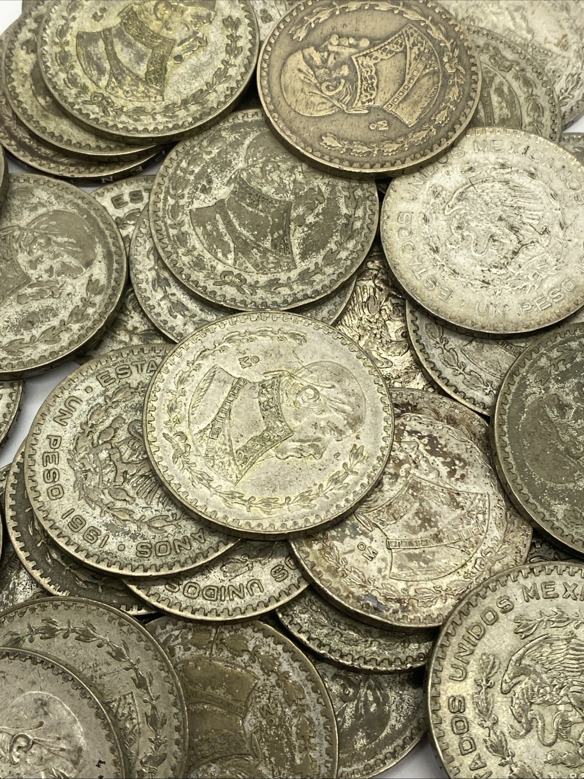 1957-1967 Mexico 10% Silver Peso Lot of 40 Coins *BRDRAW3*