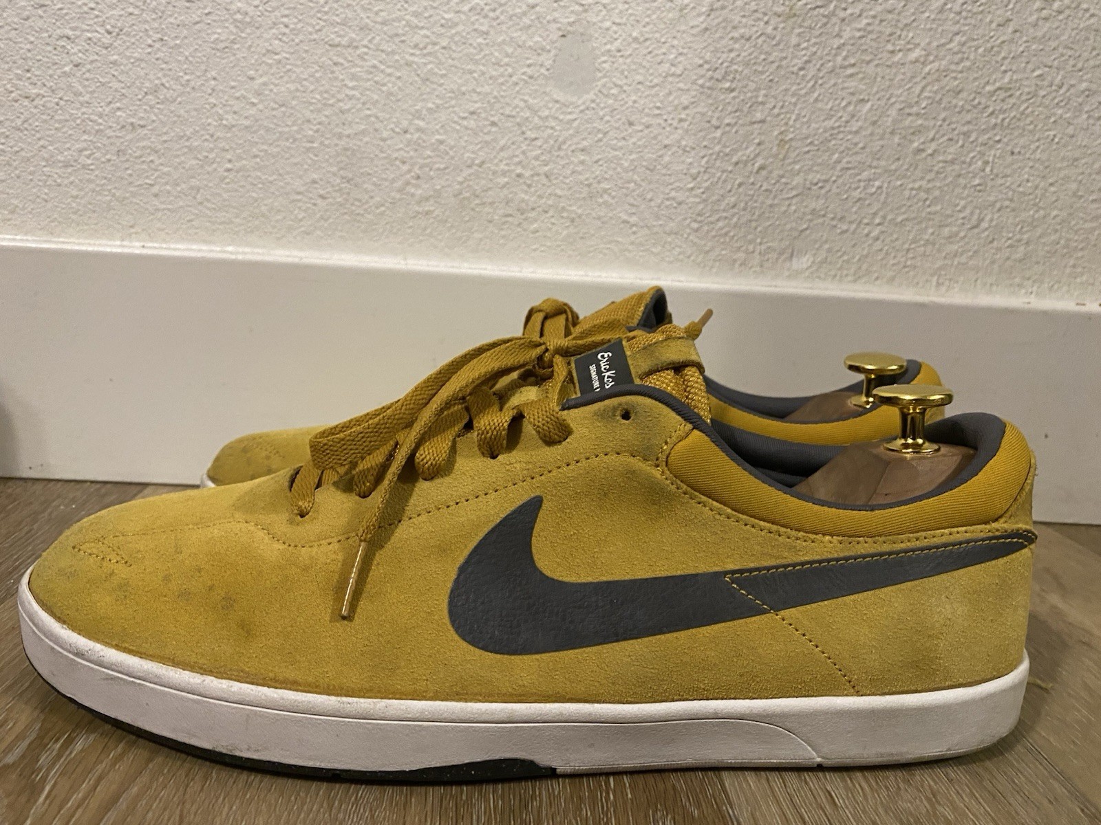 Nike Yellow Skateboarding Shoes Men's US 10 D Eric Koston Signature Model