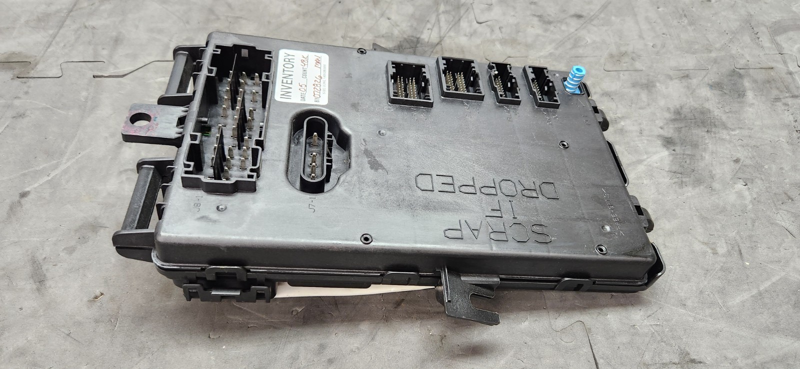 2005-2006 Ford Mustang Body Control Module BCM Computer OEM