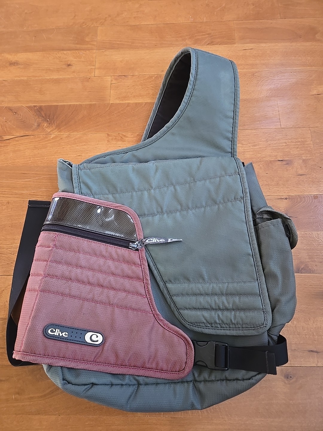 Clive Crossbody Messenger Bag - Gray & Maroon