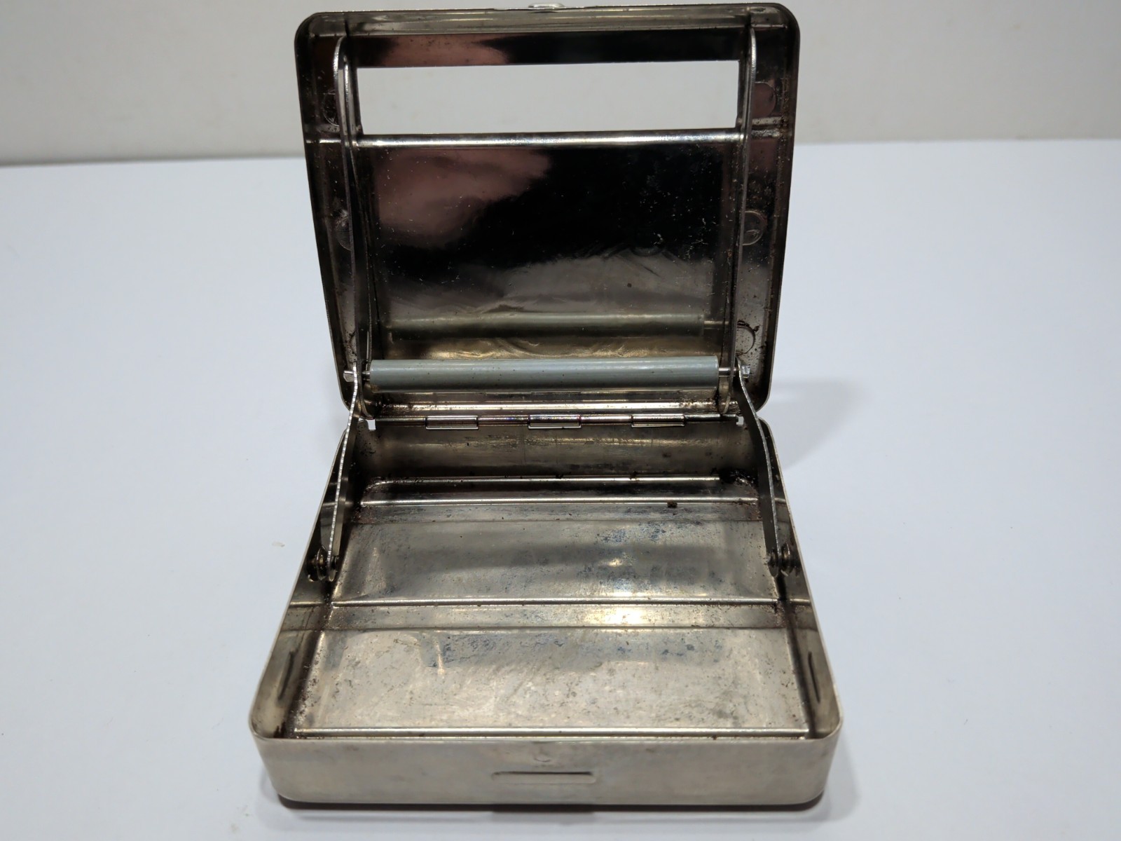 ✨USED✨Automatic Cigarette Rolling Machine Metal Box Cigarette Case SKULL etching