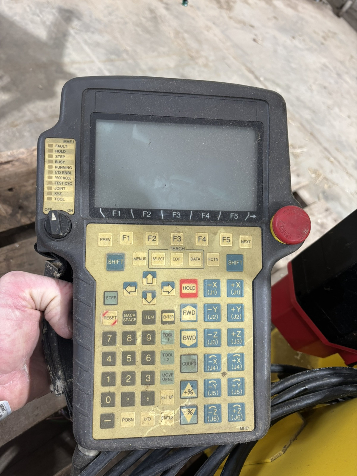 Fanuc M-6I Industrial Robot 6 Axis R-J2 Controller Teach Pendent Complete Unit