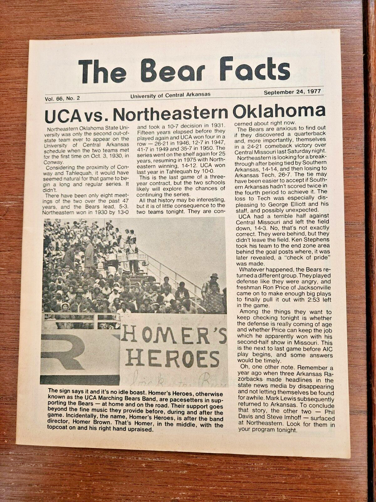 1977 CENTRAL ARKANSAS vs NORTHEASTERN OKLAHOMA STATE Football Program Sep 24