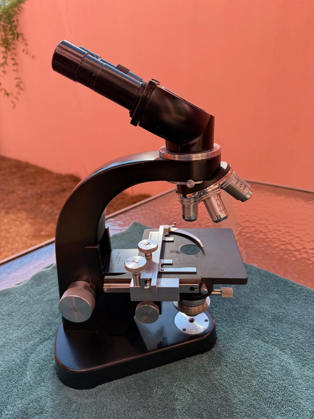 E Leitz Wetzlar Vintage Binocular Microscope - Four Objectives - Germany