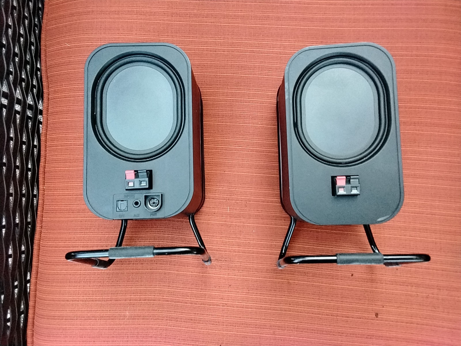 Audyssey Lowercase Side Powered Stereo Computer Multimedia Speakers