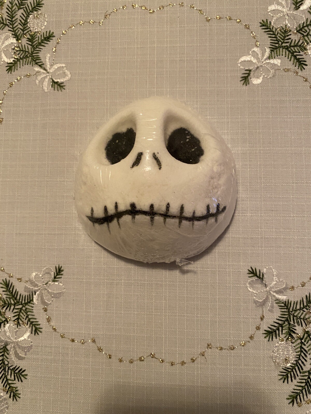 NBC JACK SKELLINGTON FACES OF JACK BATH BOMB 5 OZ by FIGG BIG