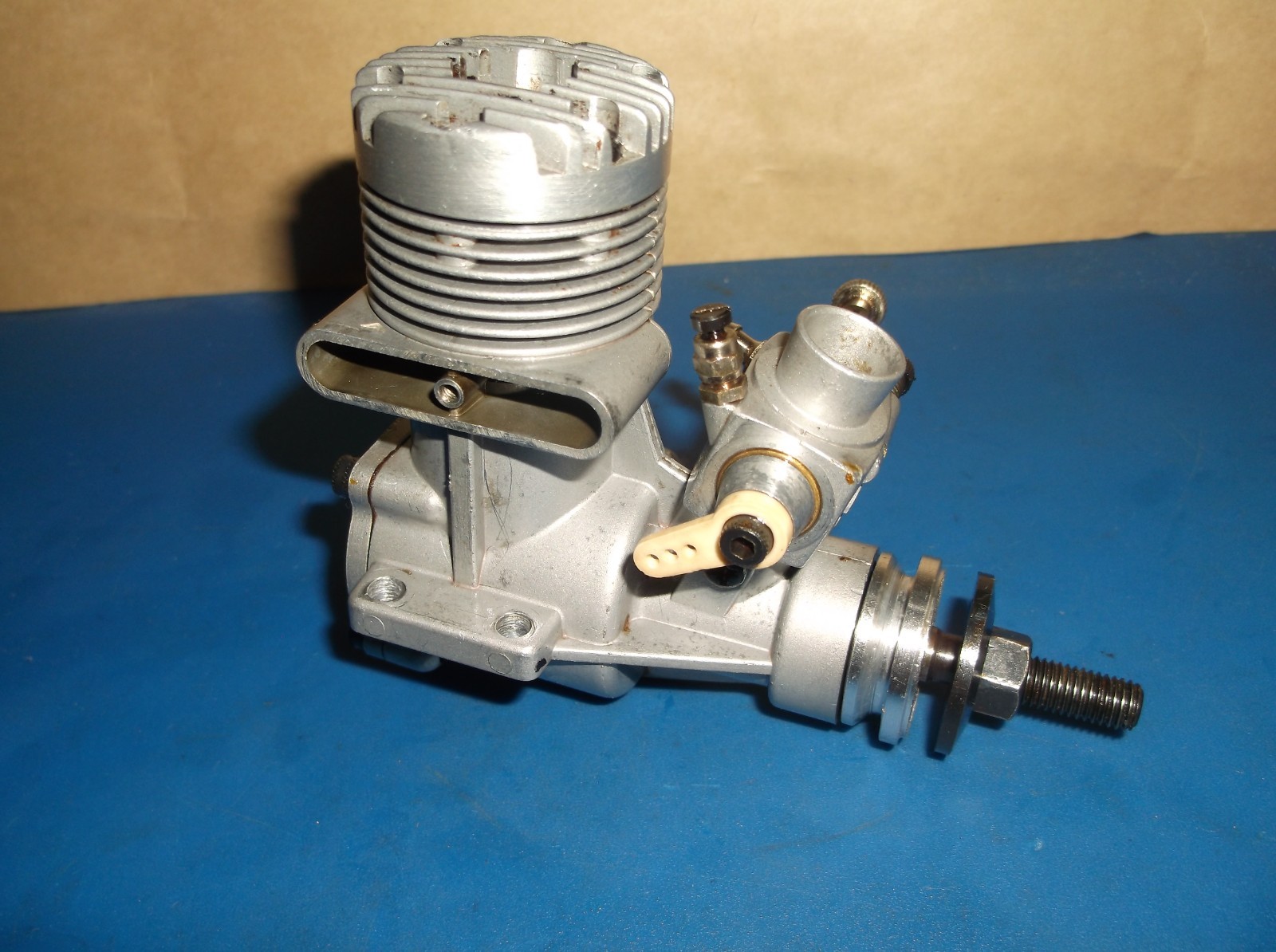 VINTAGE OS MAX H .40 R /C MODEL AIRPLANE ENGINE VG COMP. GOOD CONDITION