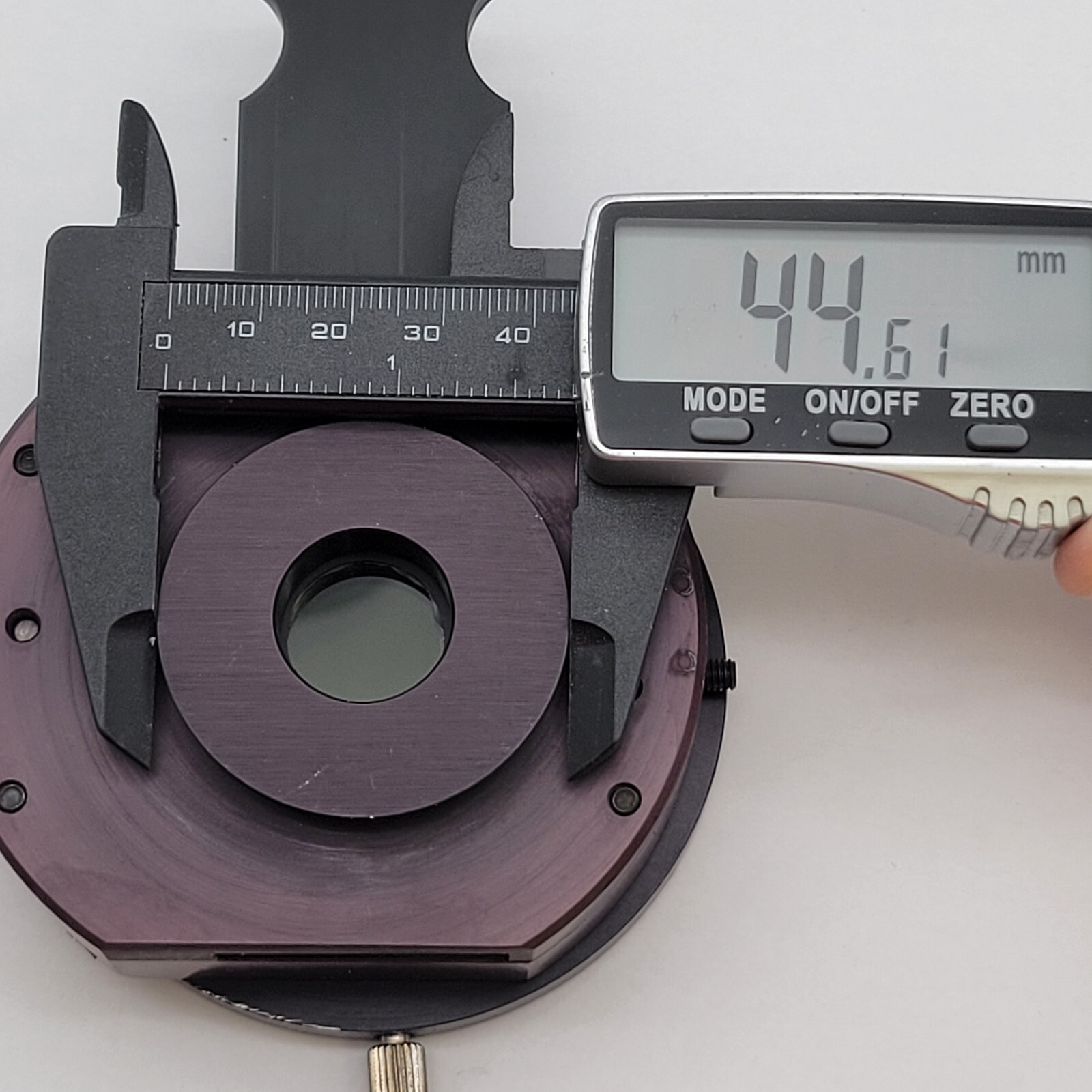 Microscope Intermediate Tube with Polarizer/Analyzer Slider for Leica