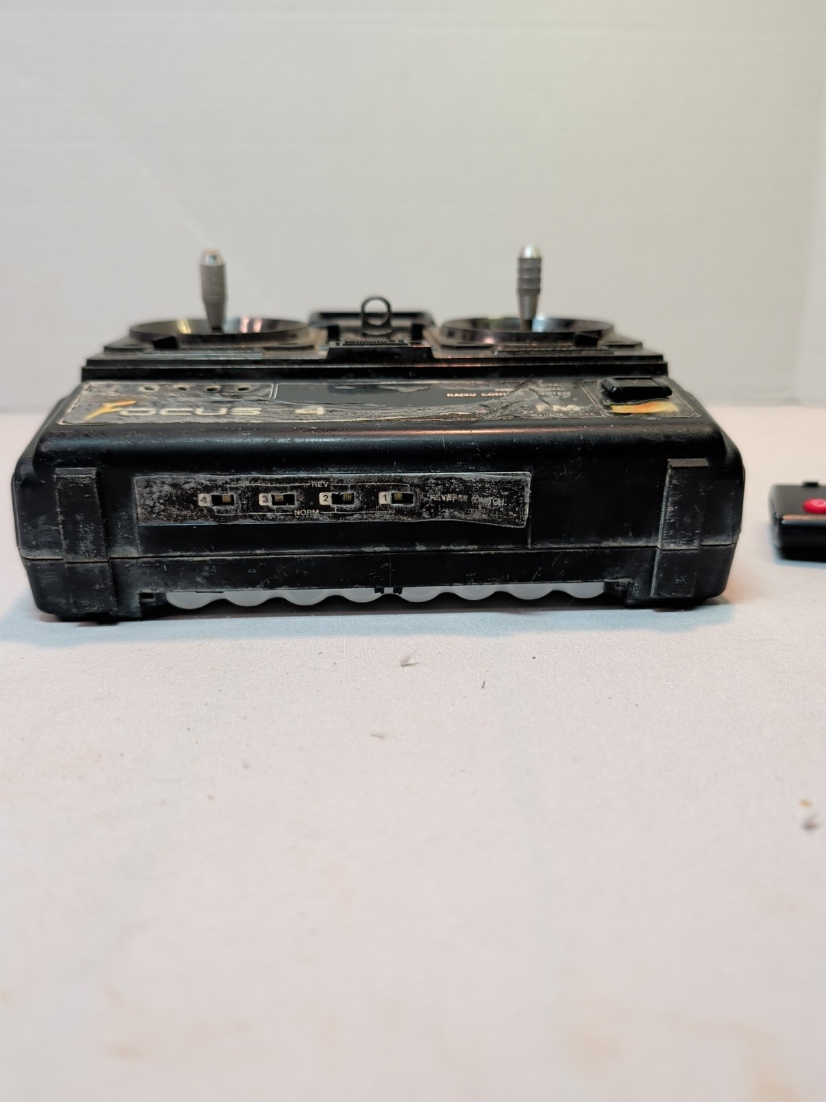 hitec Focus 4 Four Channel FM System Aircraft Remote Control used. Untested