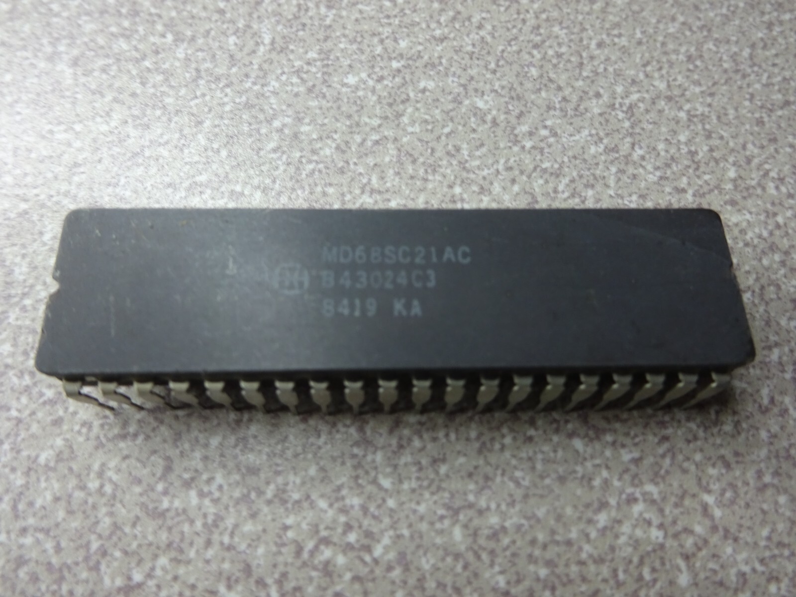 MD68SC21AC, Peripheral Interface - Peripheral Interface Adapter, DIP IC
