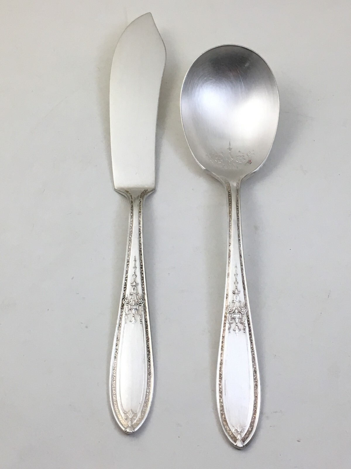 Rogers International Silver TRIUMPH 1925 Silverplate Sugar Spoon & Butter Knife