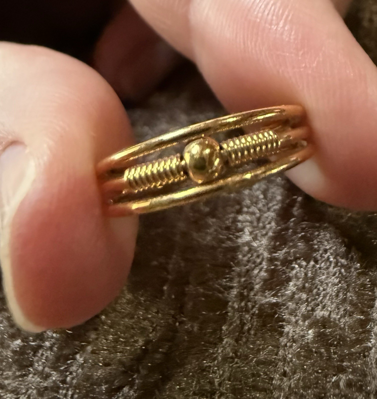 Gold tone metal Toe Ring