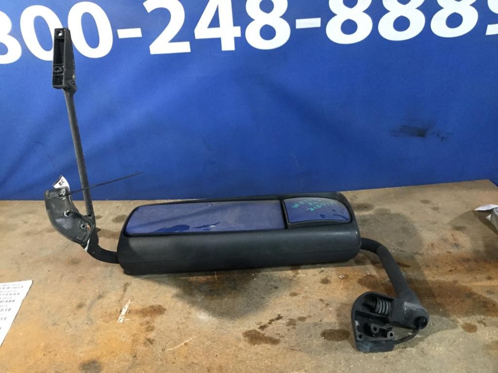 For 2009 VOLVO VNM CAB/DOOR MIRROR Right ,  GA