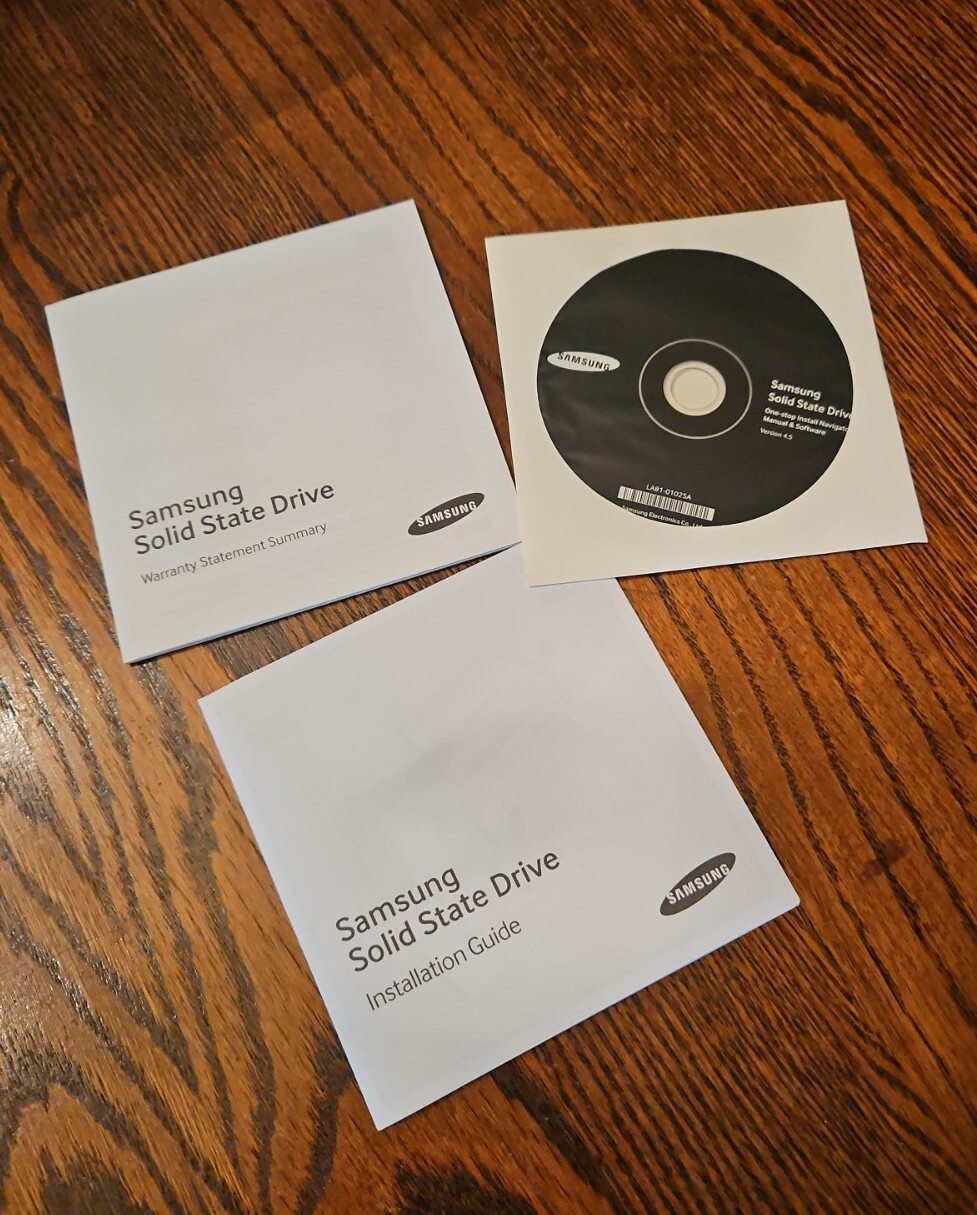 Samsung Solid State Drive Software CD LA81-01025A Version 4.5 with Manual Sealed