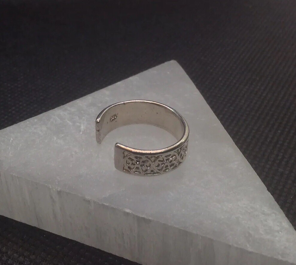 Pretty Adjustable Toe Ring Plated 6mm Sterling Silver Crosses Maltese