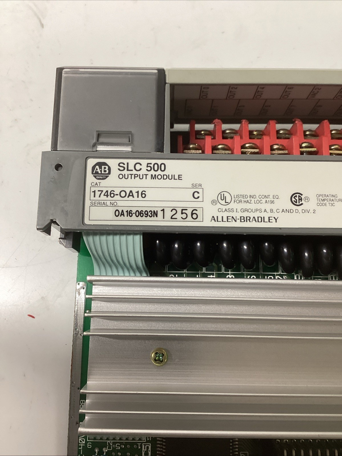 Allen Bradley 1746-OA16 Ser C. SLC 500 Output Module L-423