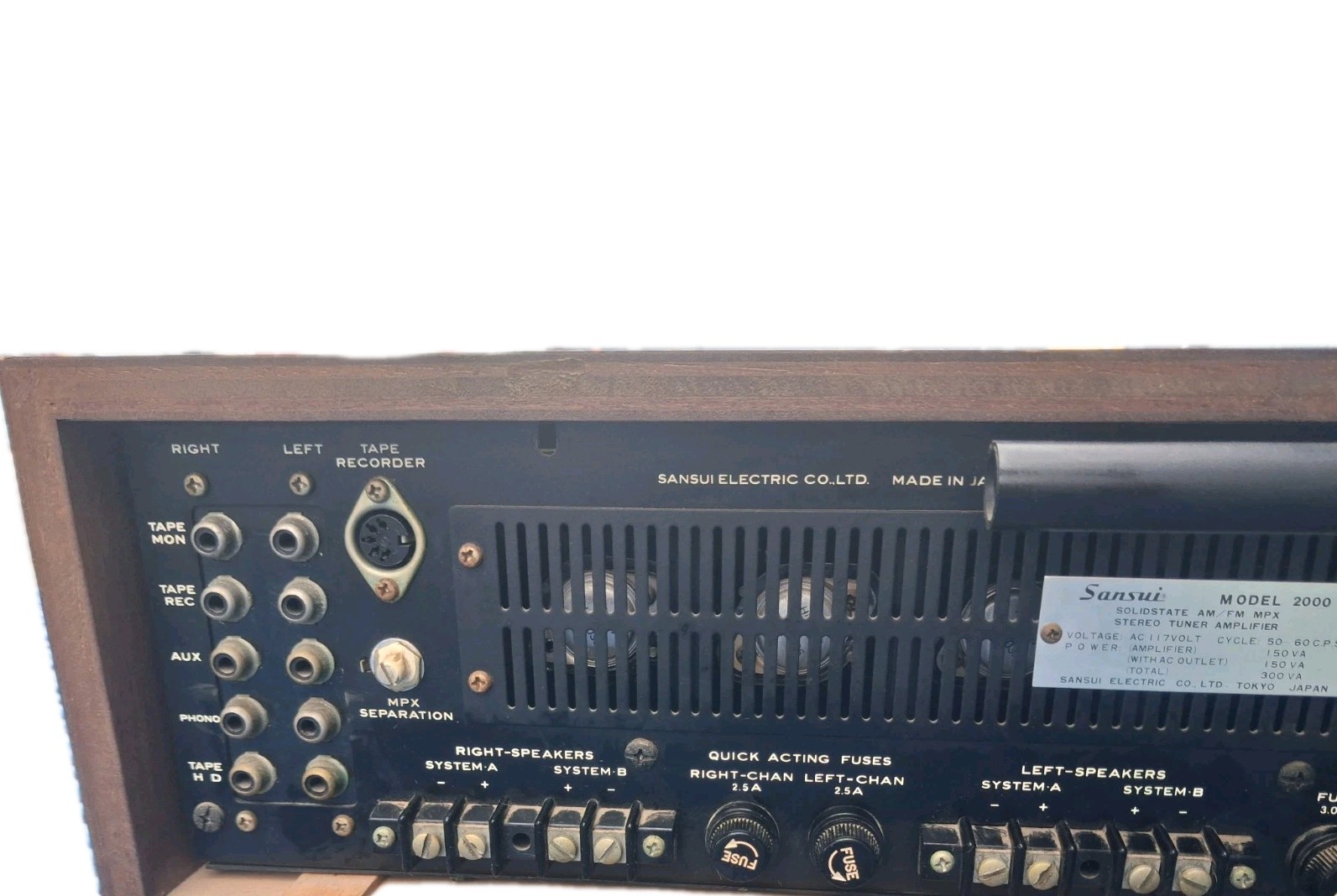 Sansui 2000 Solid State AM/FM Stereophonic Tuner Amplifier Ipod Compatible Mint