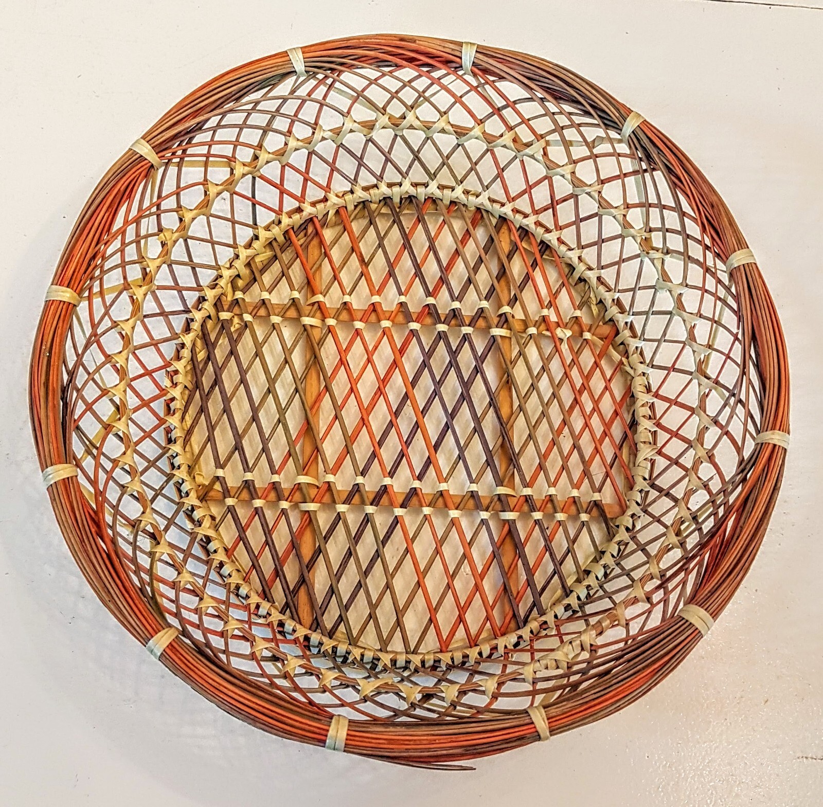Fall Color Wicker Bread Basket 11" Round Woven Autumn Harvest Farmhouse Decor