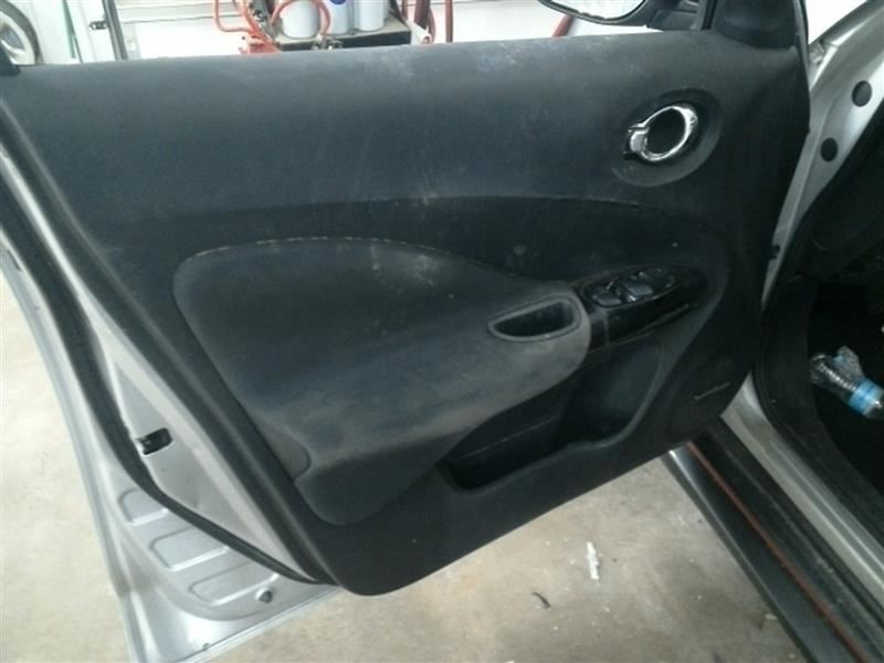 Driver Left Front Spindle/Knuckle Fits 11-25 LEAF 104685757