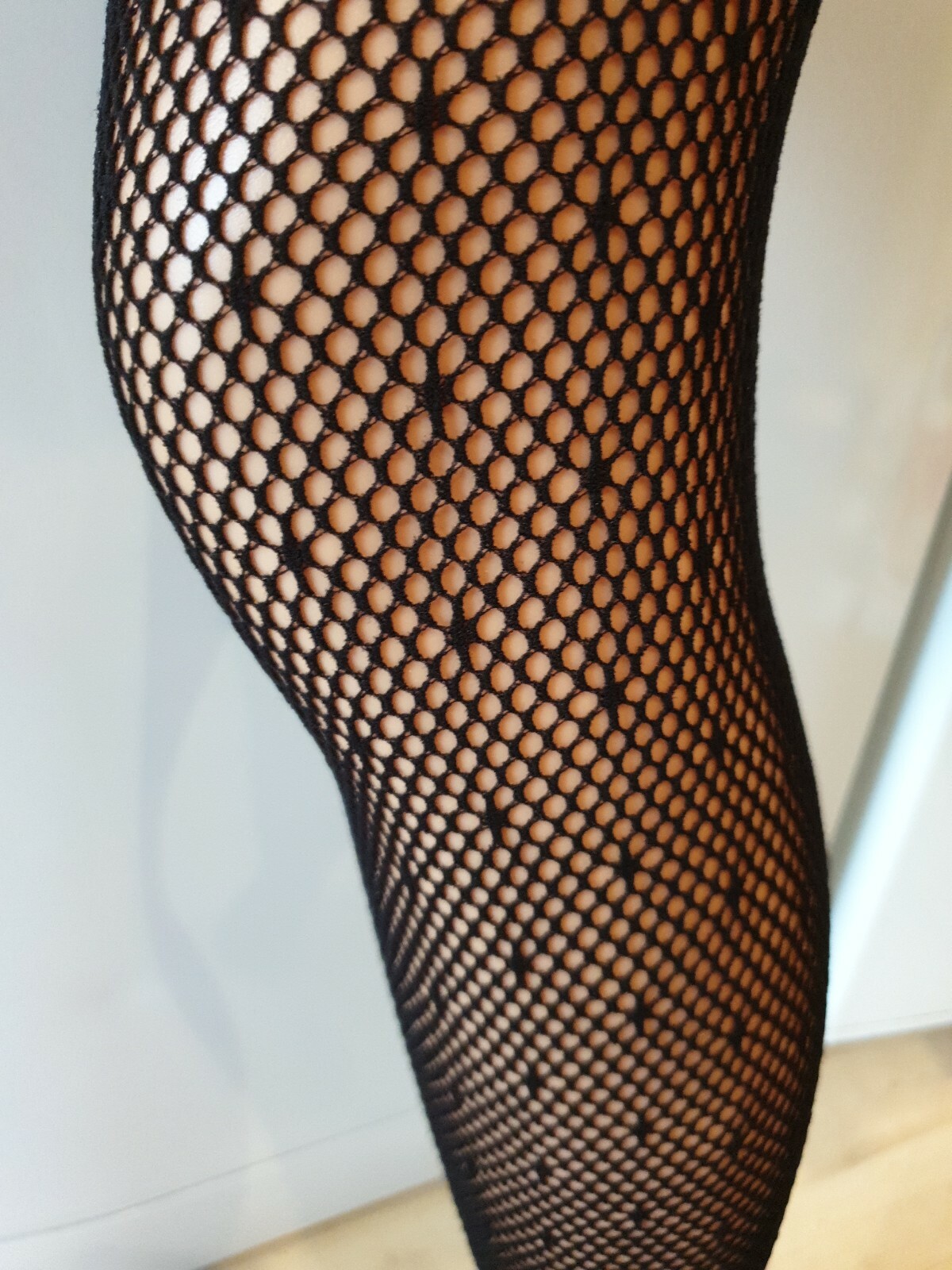 Ladies Black Daisy FishNet Tights One Size