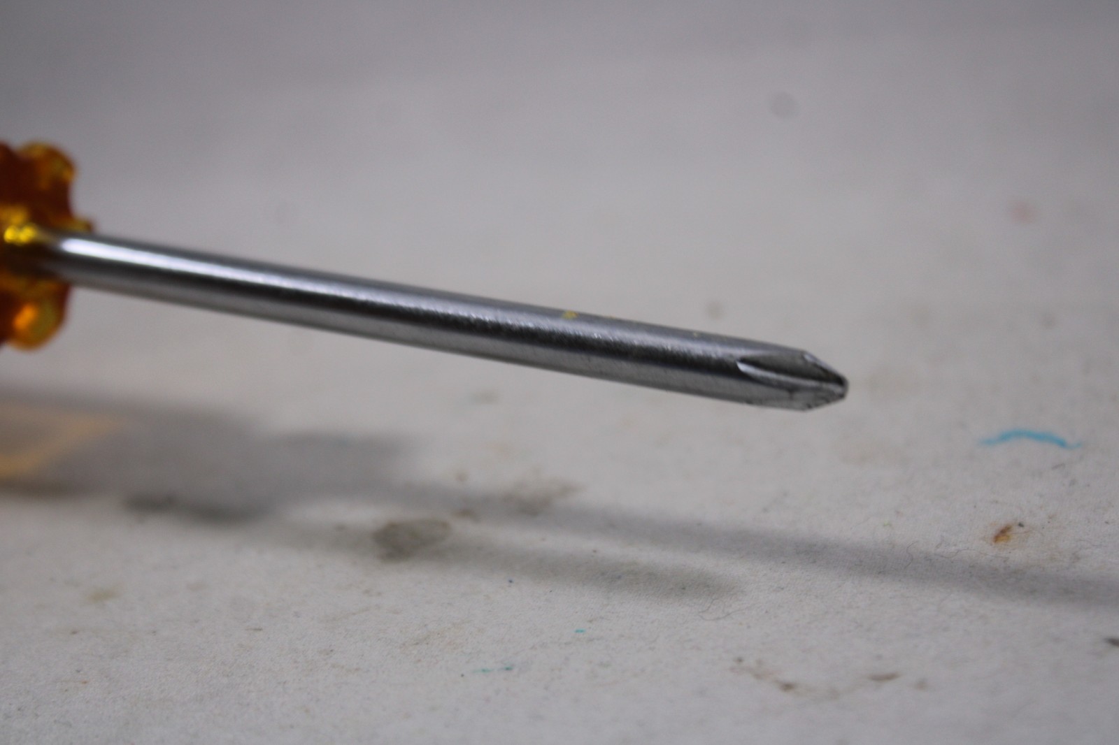 Vaco P-2 Phillips Screwdriver USA Amber Handle