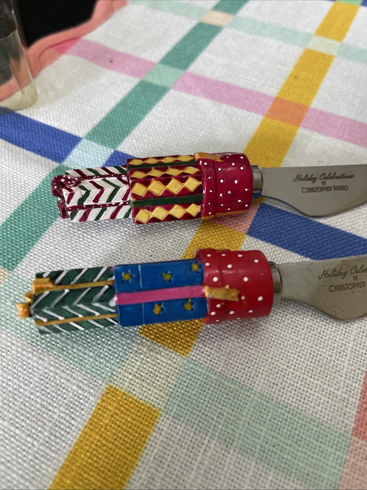 2 Knife Spreadable Set. Handles Are Christmas Packages Made By Christopher Radio