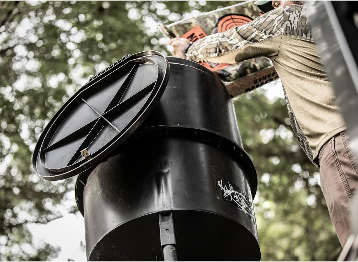Quick-Set 270 lb Game Feeder with Digital Timer | Durable Tripod Corn/Pellet ...