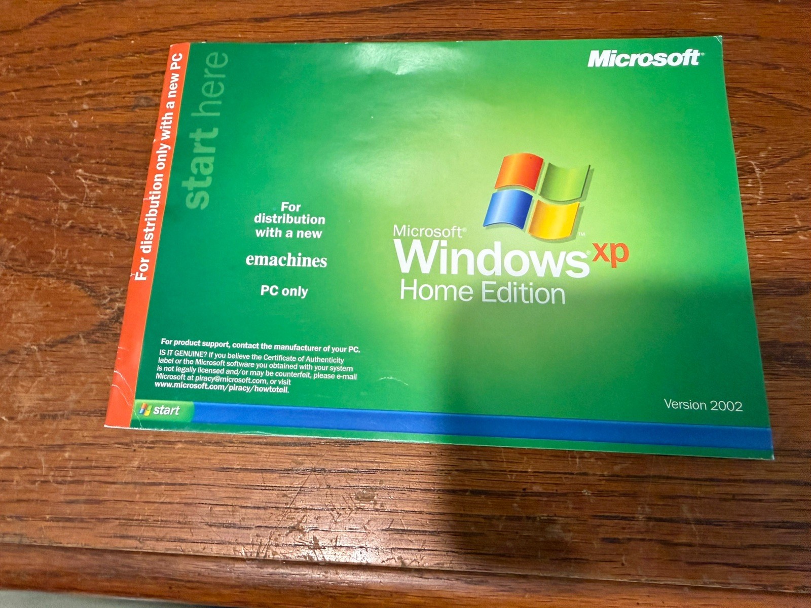 Microsoft Windows XP Home Edition 2002 Version Genuine Computer Software
