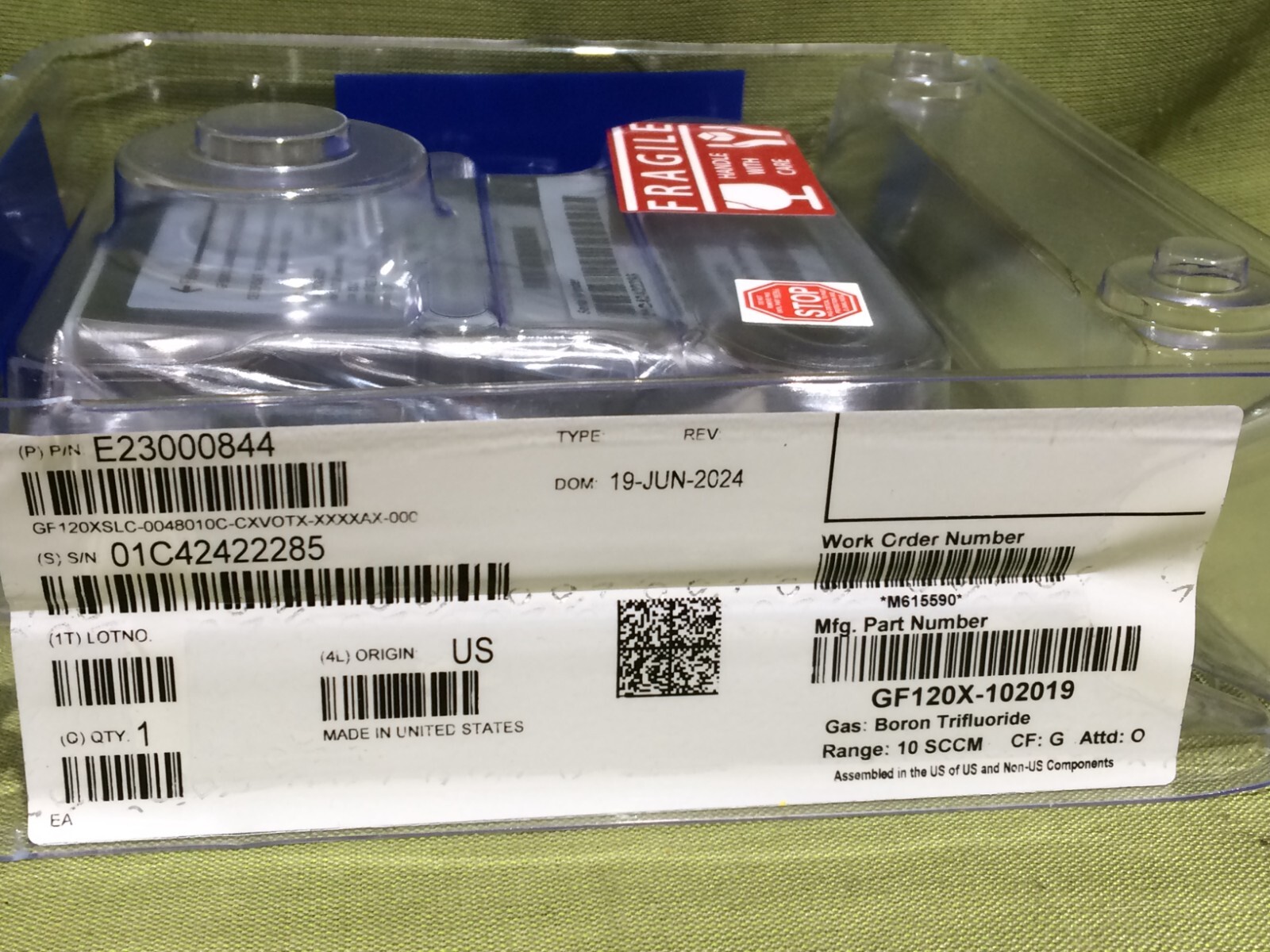Brooks GF120X-102019 Mass Flow Controller New Surplus