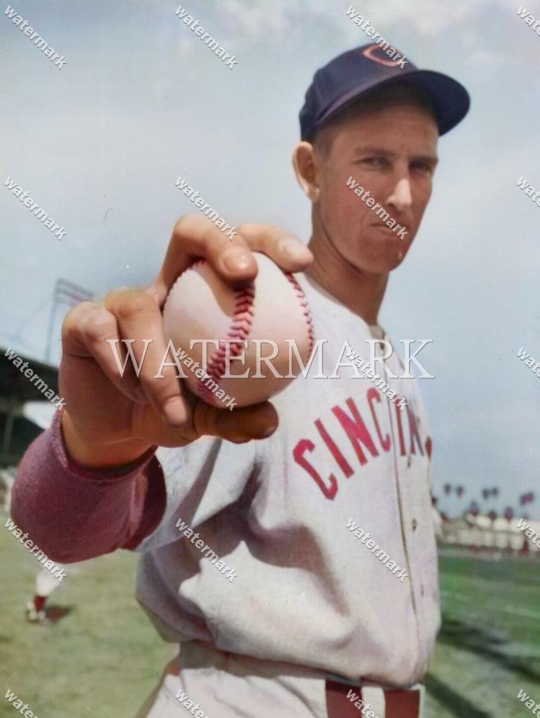GJ700 Ewell Blackwell Cincinnati Reds 1950 8x10 11x14 16x20 Colorized Photo