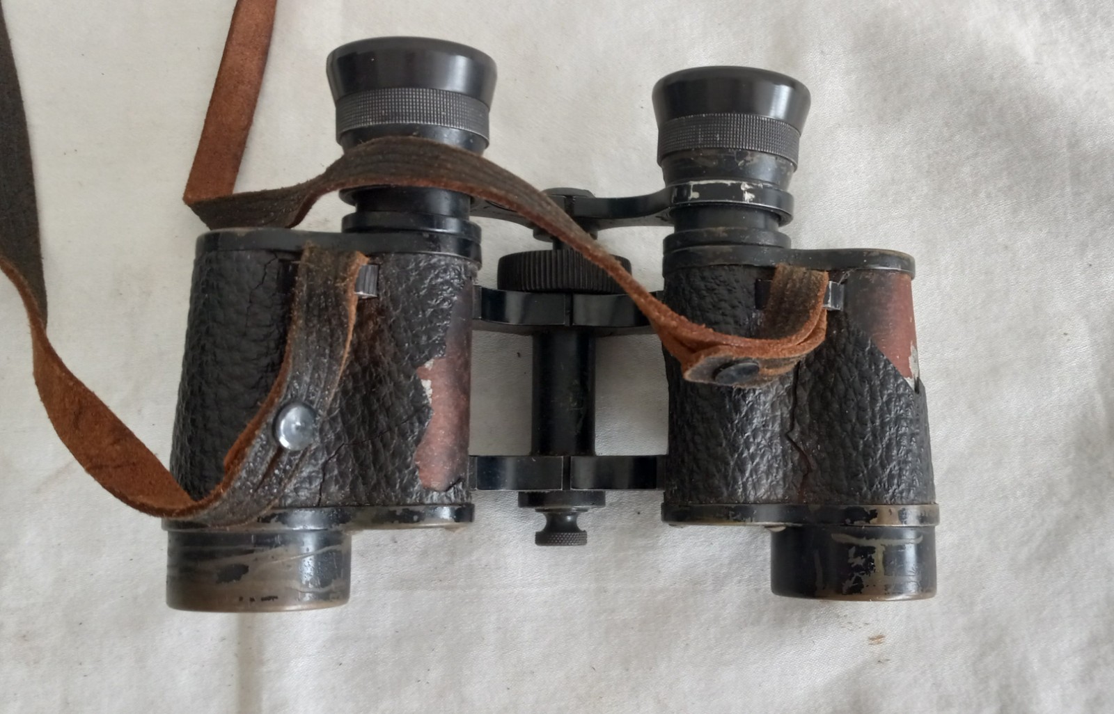 Vintage Fournier 8 x 25 Prism Binoculars with Case