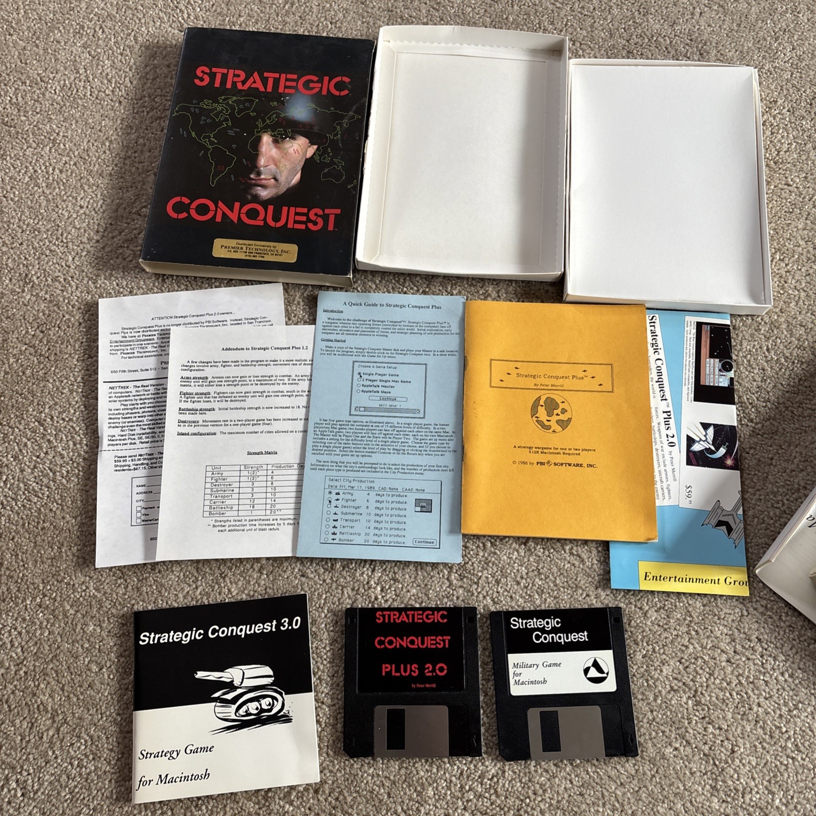 Apple Macintosh Games Software And Book Lot UNTESTED